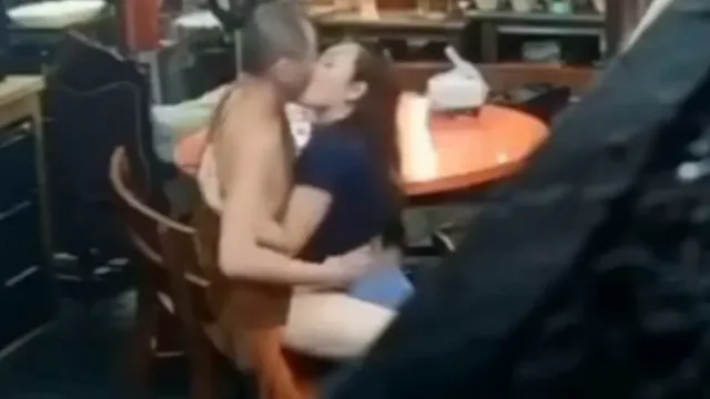 Viral biksu Sekendal thailand ngentot dikuil sama asistennya