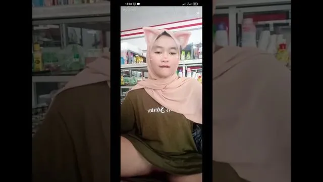 hidup hijab ngangkang ughhh